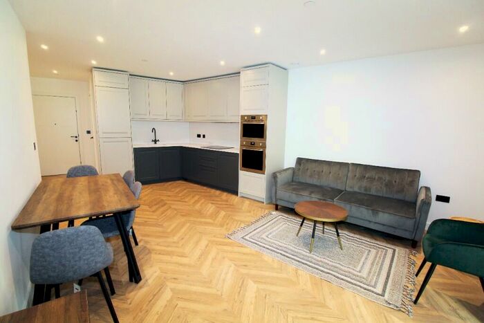 2 Bedroom Apartment To Rent In Heritage Walk, Kingston Upon Thames, Surrey, KT1