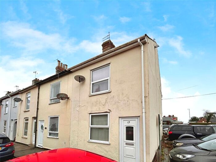 2 Bedroom Terraced House For Sale In Albany Road, Lowestoft, Suffolk, NR32