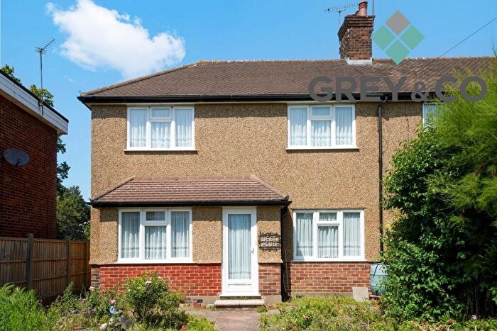 3 Bedroom Cottage For Sale In Chantry Road, Harrow, Middlesex, HA3