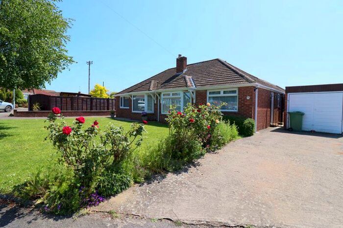 2 Bedroom Semi-Detached Bungalow To Rent In Laura Close, Gloucester, GL2