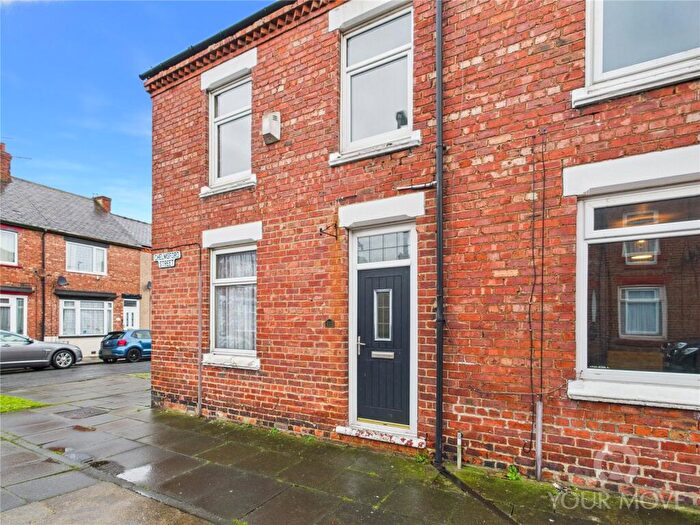 3 Bedroom End Of Terrace House For Sale In Chelmsford Street, Darlington, Durham, DL3