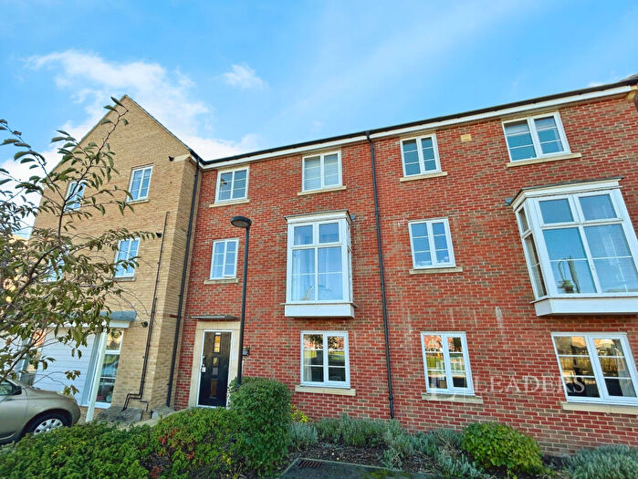 2 Bedroom Flat To Rent In Molyneux Square, Hampton Vale, PE7