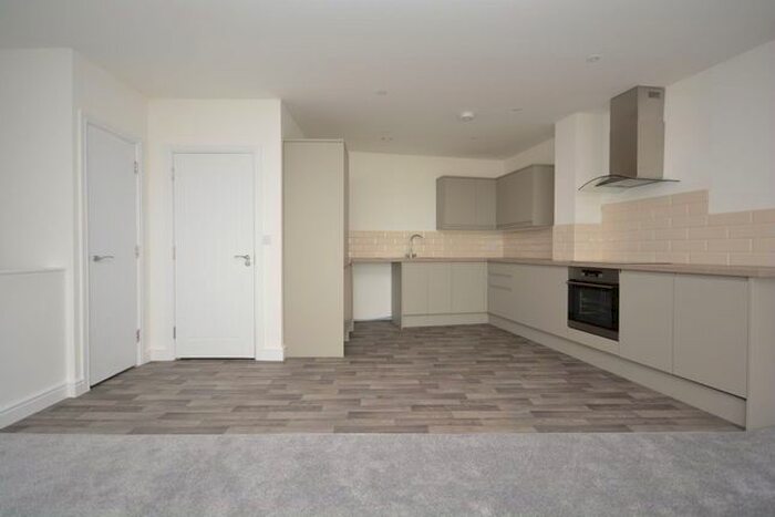 2 Bedroom Maisonette To Rent In Westcliff Hse, Sea Road CT8