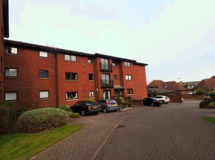 2 Bedroom Flat To Rent In Glasclune Court, North Berwick, EH39