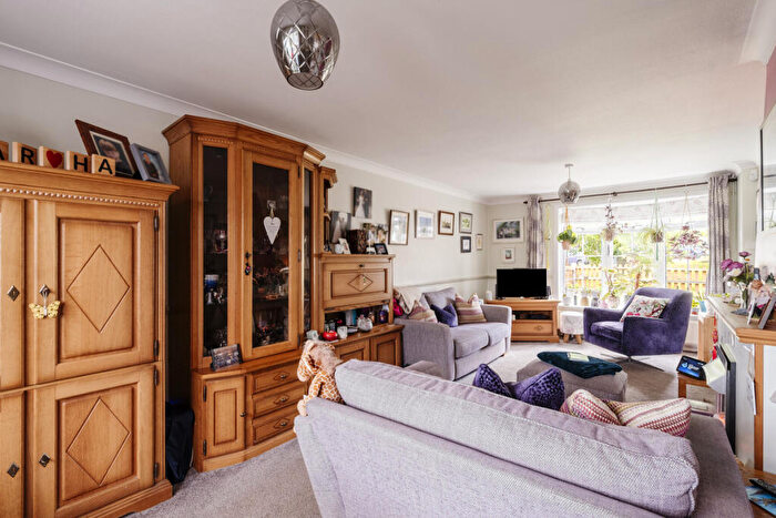 3 Bedroom Terraced House For Sale In Ardleigh, Basildon, SS16