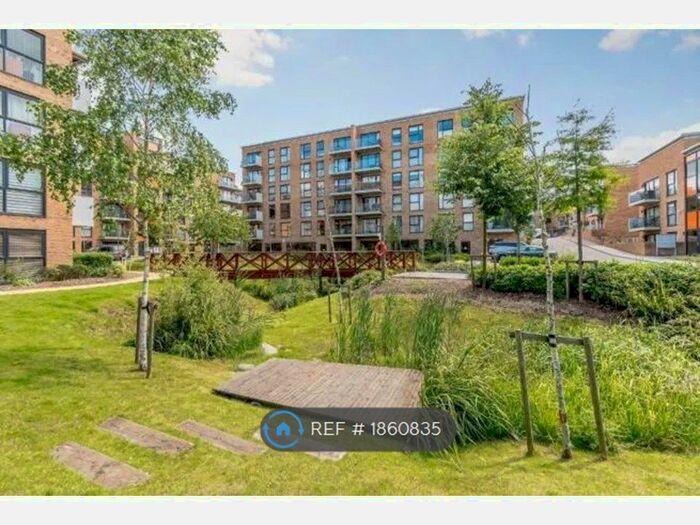 2 Bedroom Flat To Rent In Zodiac Close, London, HA8