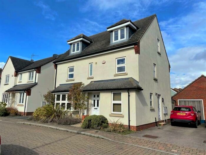 6 Bedroom Detached House To Rent In Niven Lane, Oxley Park, MK4