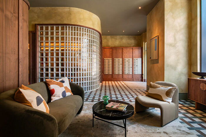 2 Bedroom Apartment To Rent In Enclave: Birmingham, Hurst Street, Birmingham, B5