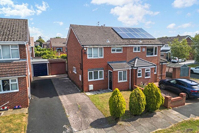 3 Bedroom Semi Detached House For Sale In Minton Way, Widnes, WA8