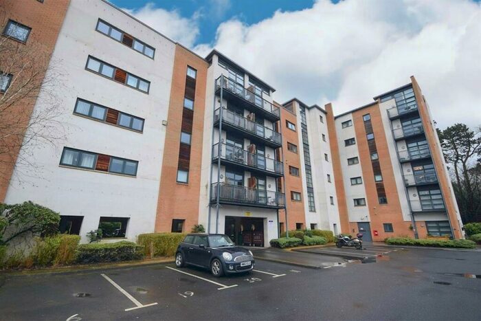 2 Bedroom Apartment To Rent In Altrincham Road, Manchester, M22