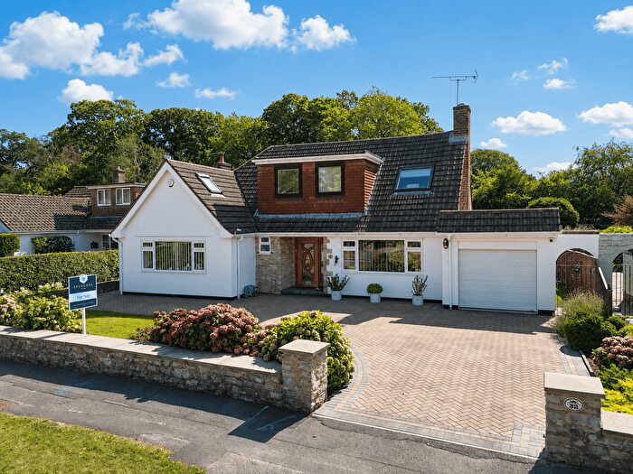 4 Bedroom Detached House For Sale In Rothesay Drive, Highcliffe, Christchurch, BH23