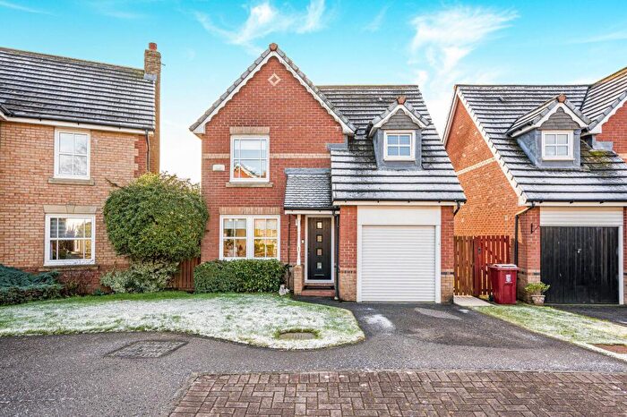 3 Bedroom Detached House For Sale In Macpherson Place, Falkirk, FK1