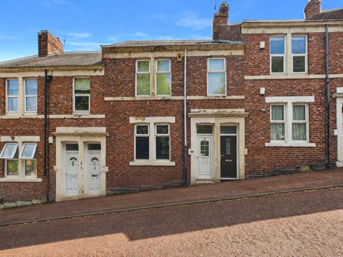 2 Bedroom Flat For Sale In Moore Street, Gateshead, NE8