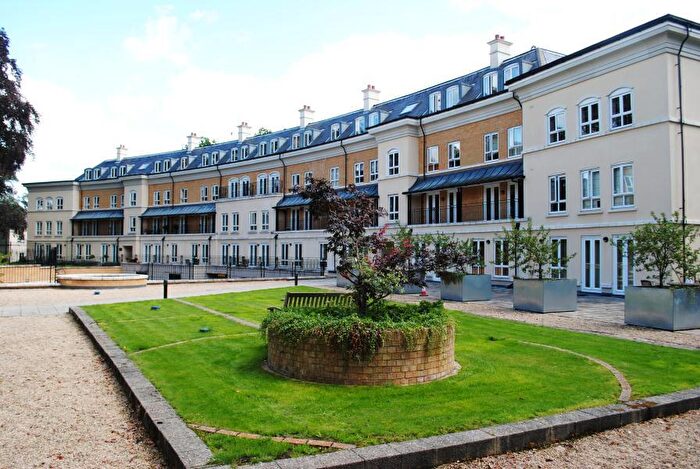 2 Bedroom Apartment To Rent In Woking, Surrey, GU22