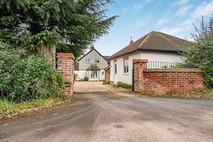 5 Bedroom Detached House For Sale In Cumnor Road, Boars Hill, OX1