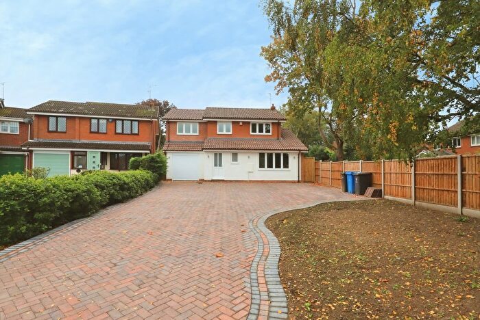 4 Bedroom Detached House For Sale In Richmond Drive, Perton, Wolverhampton, Staffordshire, WV6