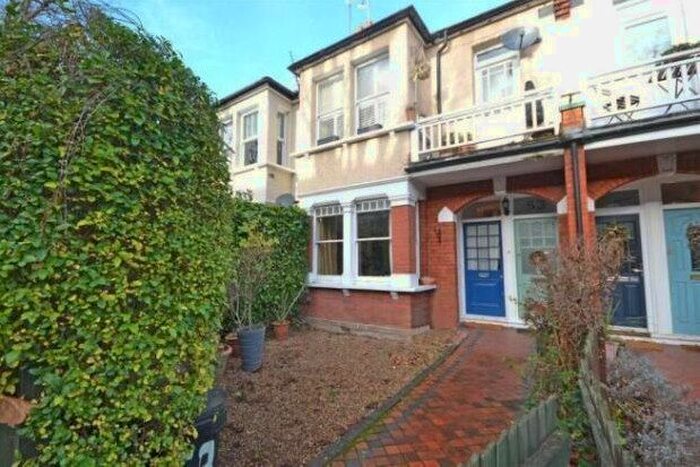 2 Bedroom Flat To Rent In Sidney Road, Twickenham, TW1