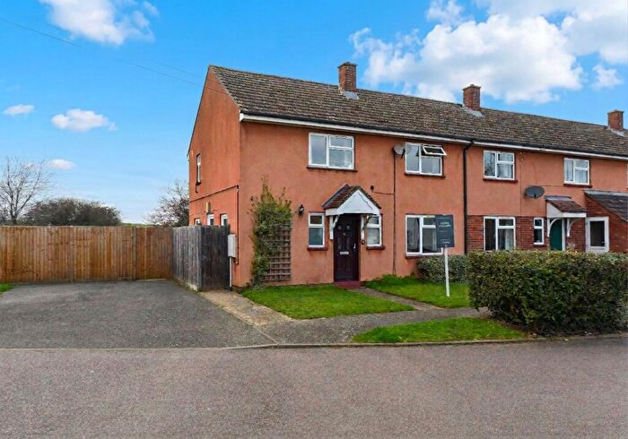 3 Bedroom End Of Terrace House For Sale In Belle Isle Crescent, Brampton, PE28