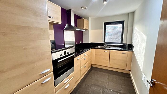 2 Bedroom Apartment To Rent In Baltic Quay, Gatshead Quays, NE8