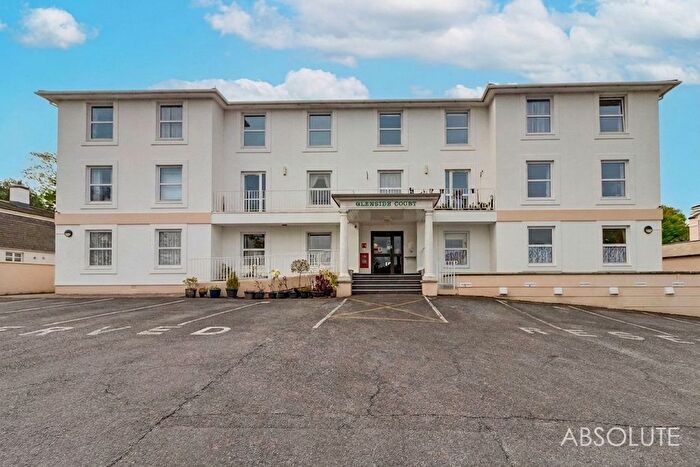 1 Bedroom Property For Sale In Higher Erith Road, Glenside Court Higher Erith Road, TQ1