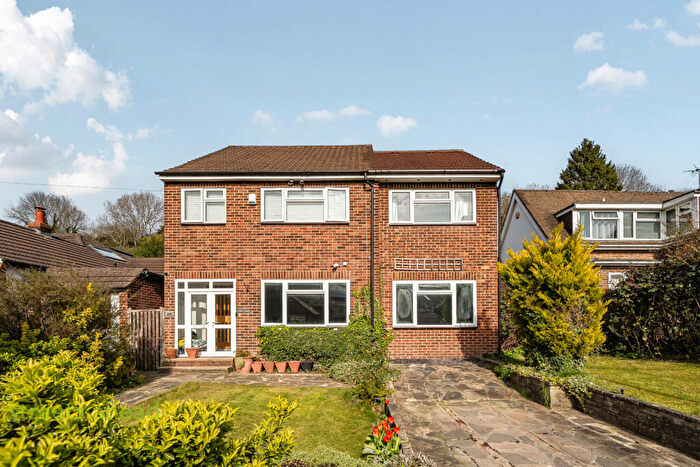 4 Bedroom Detached House For Sale In Caterham Drive, Coulsdon, CR5