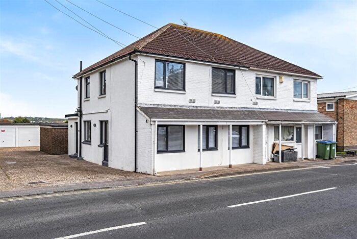 2 Bedroom Flat For Sale In Roderick Avenue, Peacehaven, BN10