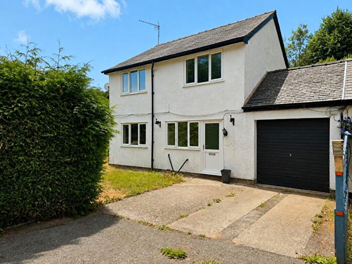 3 Bedroom Link Detached House For Sale In Llafar Y Nant, Glyn Ceiriog, Llangollen, Wrexham, LL20