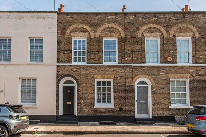 2 Bedroom Terraced House For Sale In Belgrave Street, Stepney Green, E1