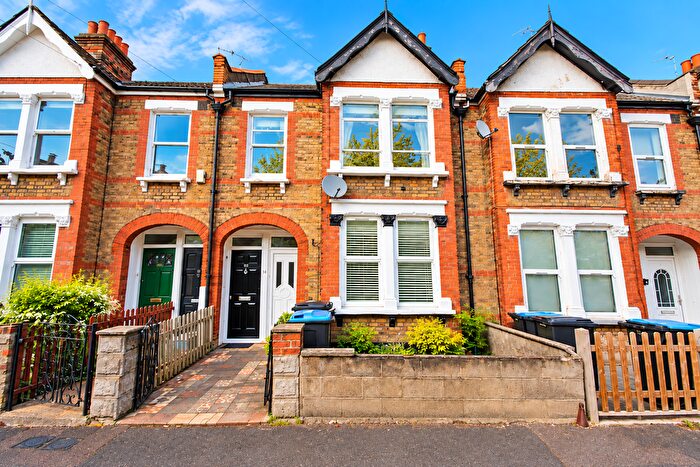 2 Bedroom Maisonette For Sale In Balfour Road, South Norwood, SE25