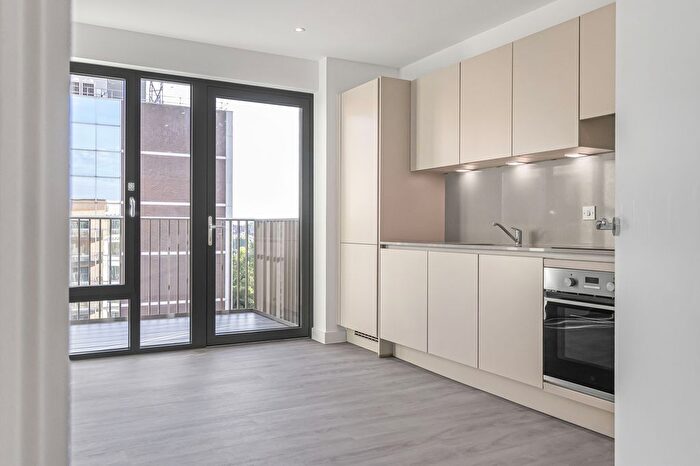 2 Bedroom Flat To Rent In Brook Avenue, London, HA9