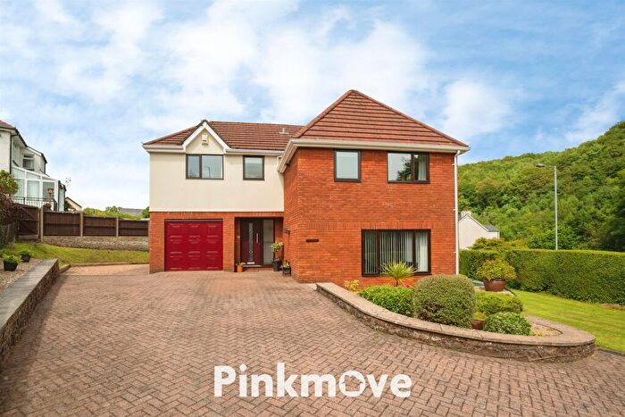 4 Bedroom Detached House For Sale In Ffrwd Road, Abersychan, Pontypool, NP4