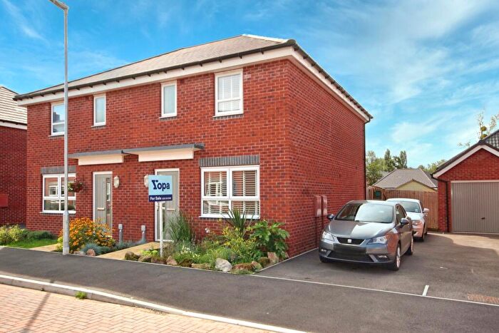 3 Bedroom Semi-Detached House For Sale In Poskett Way, Charfield, Wotton-under-edge, GL12