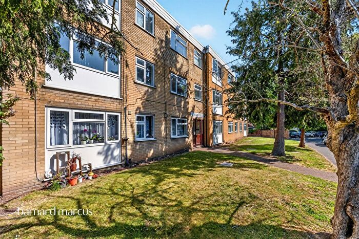 1 Bedroom Flat For Sale In Ross Road, Wallington, SM6