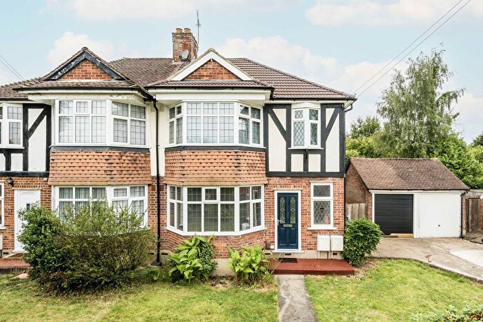 1 Bedroom Flat To Rent In Vale Crescent, London, SW15