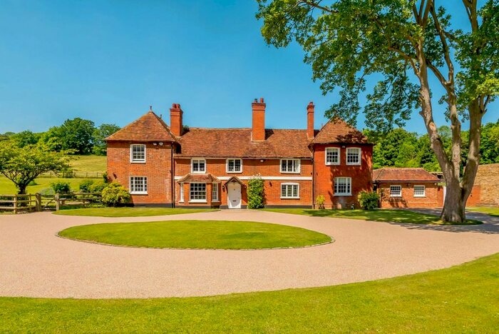 5 Bedroom Country House For Sale In Valley Road, Fawkham, Longfield, Kent, DA3