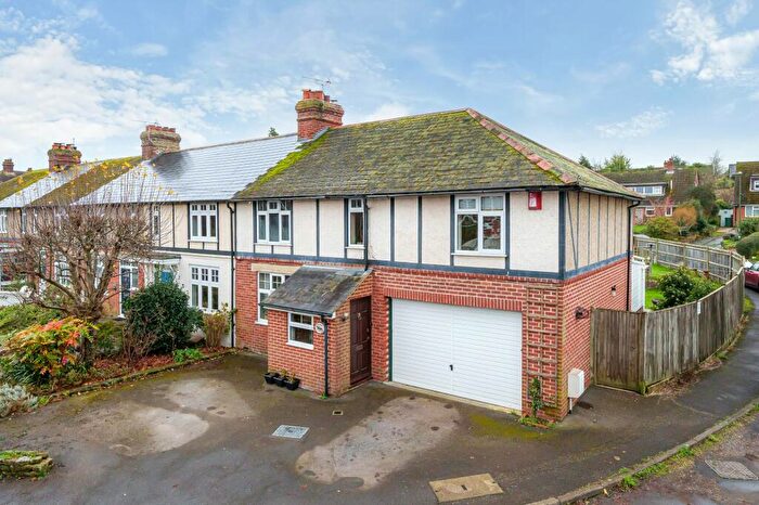 4 Bedroom End Of Terrace House For Sale In Park Crescent, Midhurst, GU29