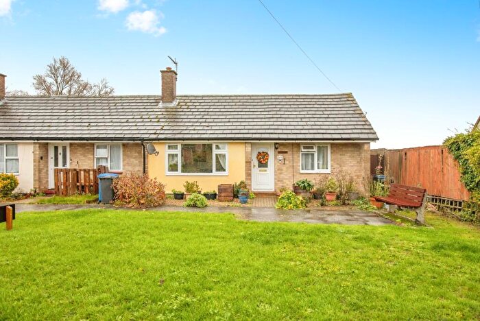 2 Bedroom Bungalow For Sale In Vale Lane, Ipswich, Suffolk, IP7