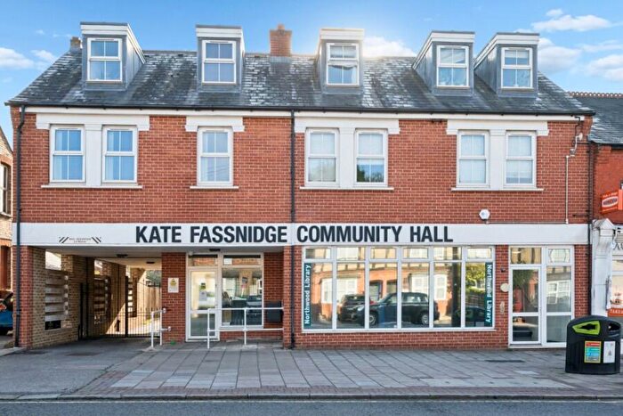 1 Bedroom Apartment To Rent In High Street, Northwood, HA6