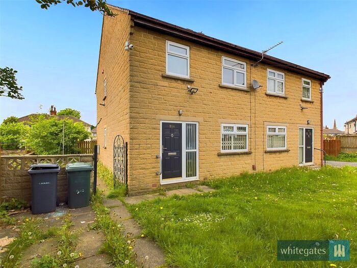 3 Bedroom Semi-Detached House To Rent In Bromford Road, Bradford, West Yorkshire, BD4