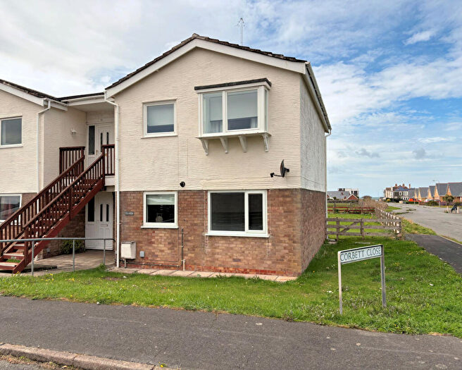 2 Bedroom Flat For Sale In Corbett Close, Tywyn, Gwynedd, LL36