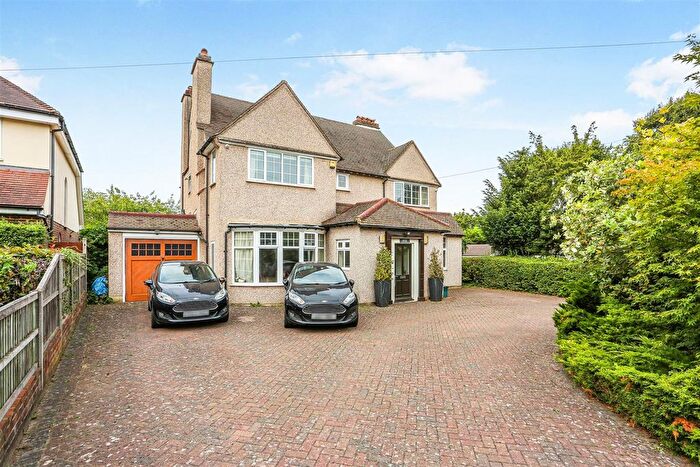 5 Bedroom Detached House For Sale In Burdon Lane, Cheam, SM2