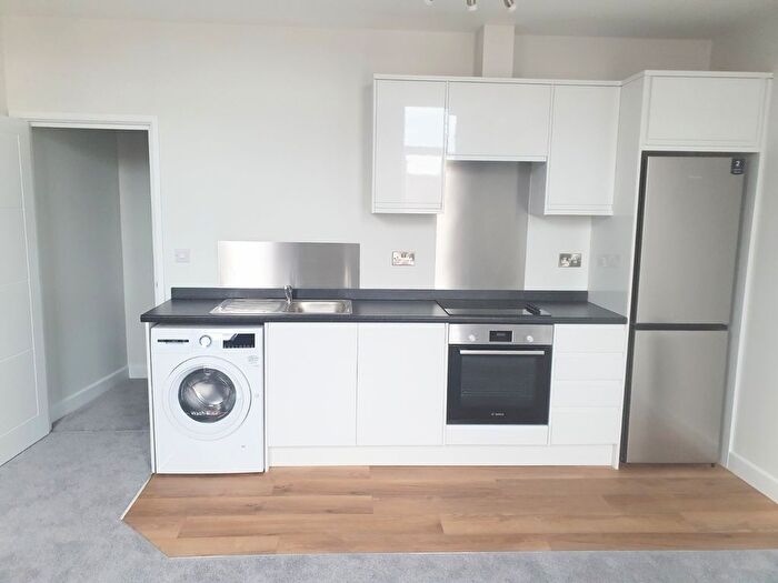 1 Bedroom Flat To Rent In Silver Street, Kettering, NN16