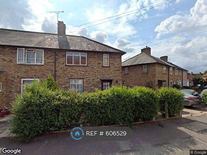 3 Bedroom End Of Terrace House To Rent In Wigmore Road, Carshalton, SM5