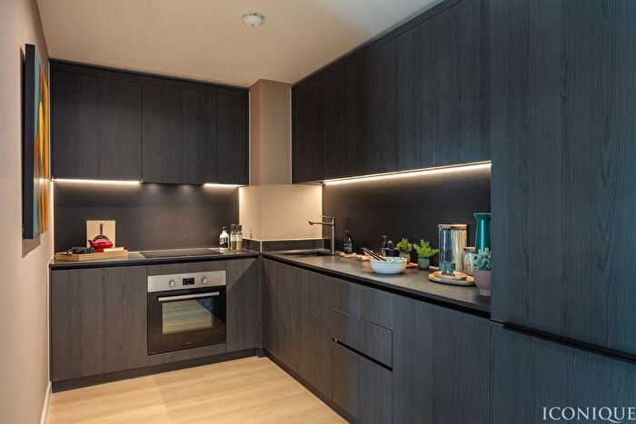 2 Bedroom Flat For Sale In Dutton Street, Manchester, M3