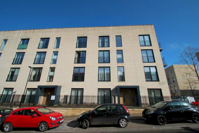 2 Bedroom Apartment To Rent In Stothert Avenue, Bath, BA2