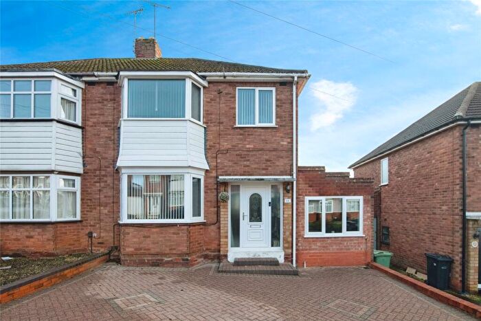 4 Bedroom Semi Detached House For Sale In Roundhills Road, Halesowen, West Midlands, B62
