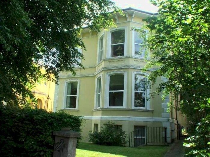 2 Bedroom Flat To Rent In St. James Road, Tunbridge Wells, TN1