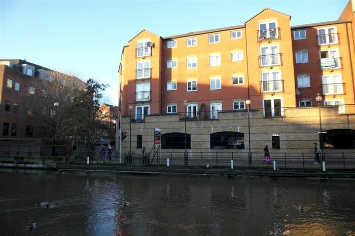 1 Bedroom Flat To Rent In Mayflower Court, Highbridge Wharf, Reading, Berkshire, RG1