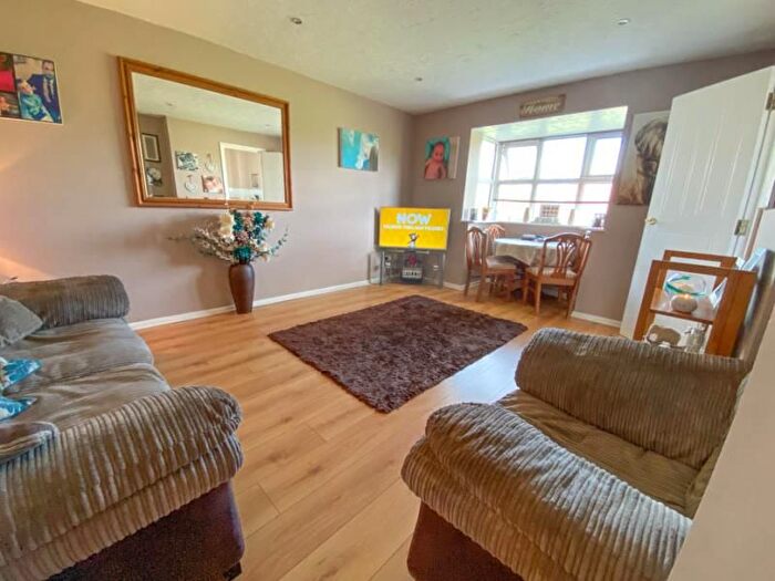 2 Bedroom Flat To Rent In Osprey Road, Waltham Abbey, EN9