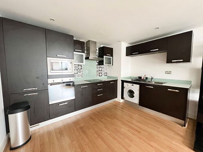 2 Bedroom Flat To Rent In Windward Court, Gallions Road, Victoria Dock, E16